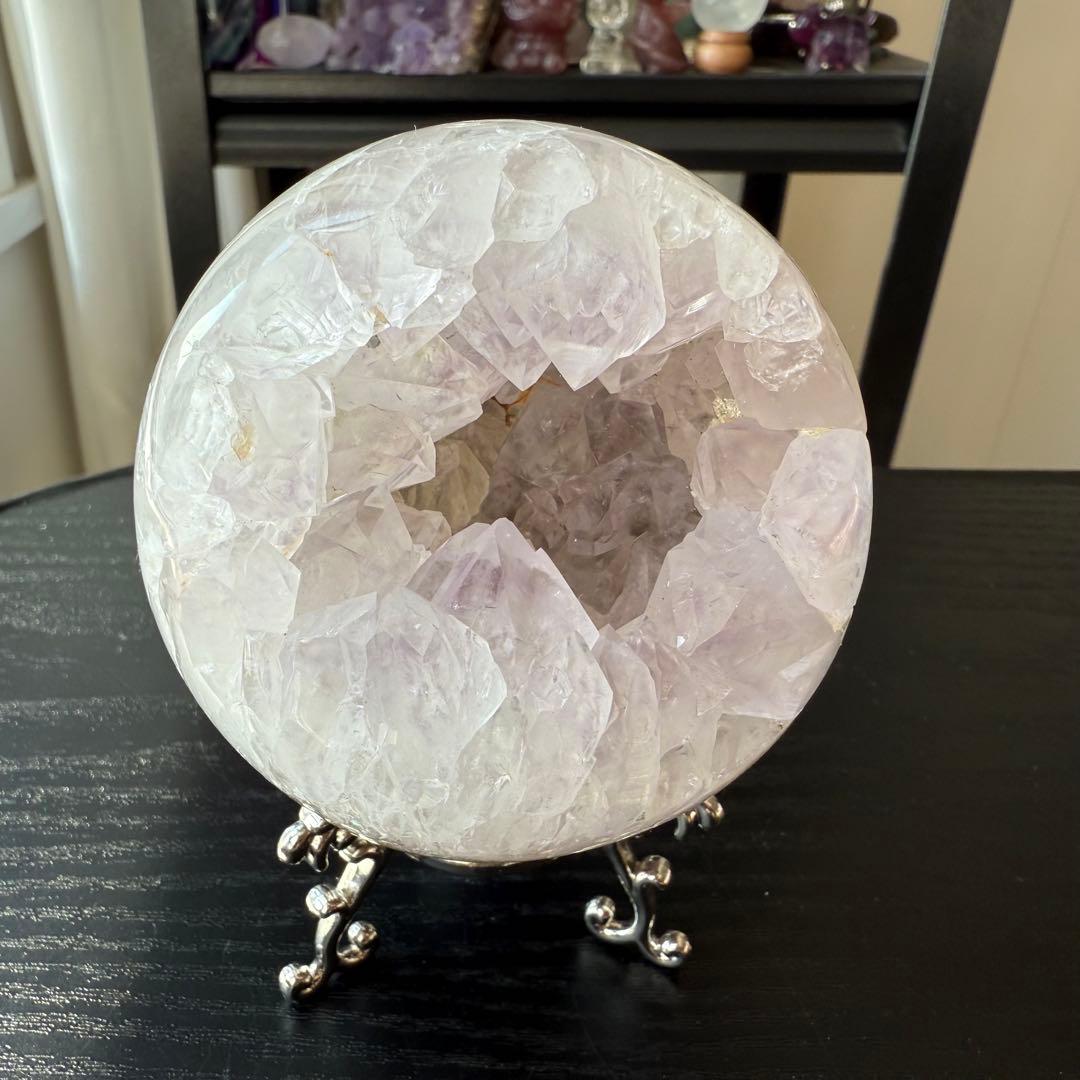 天然石アメジストの笑い口　置物　スフィアNO.120305