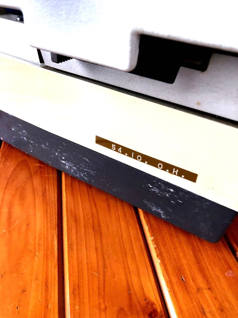 TRIUMPH タイプライター　レトロ　クラッシック　イギリス　英国