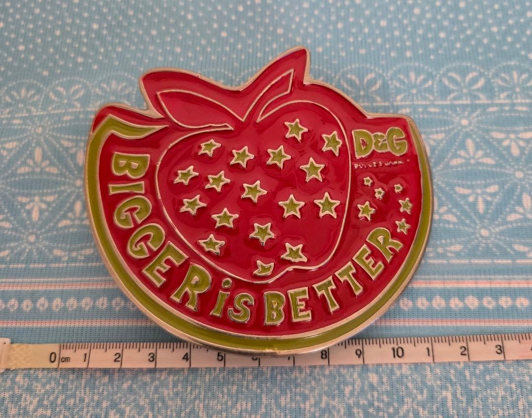 D&G ベルトバックル リンゴ柄