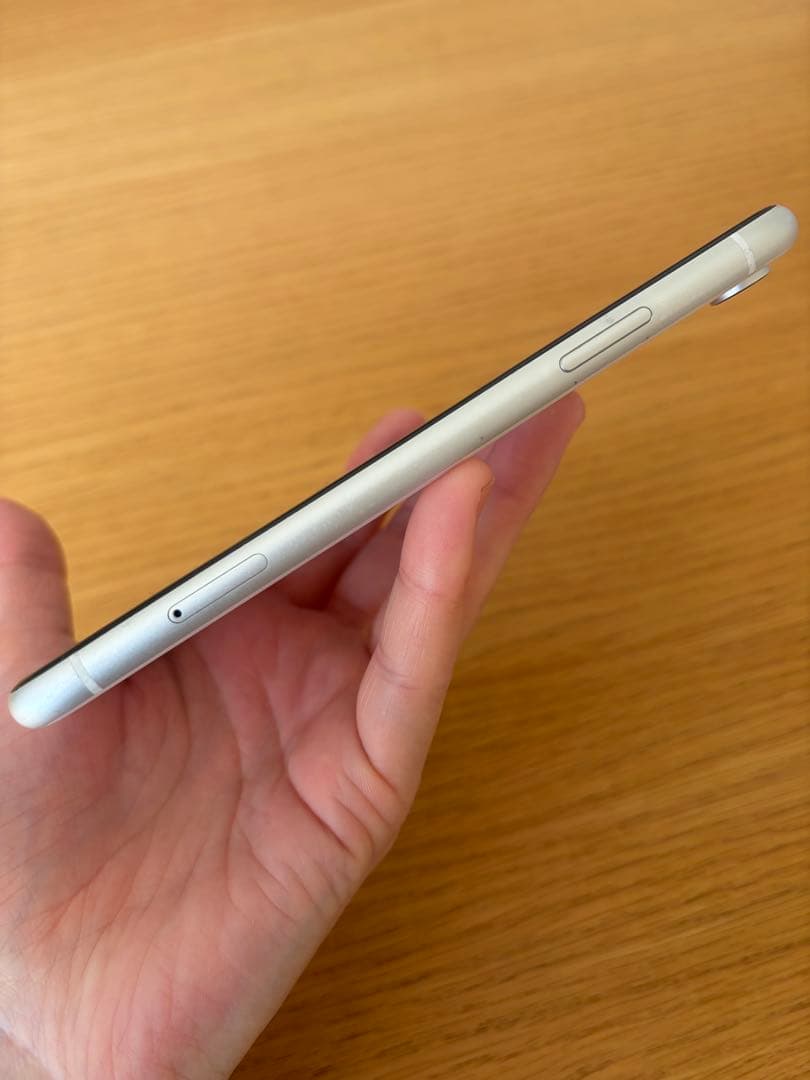 Apple iPhone XR 128GB ホワイト