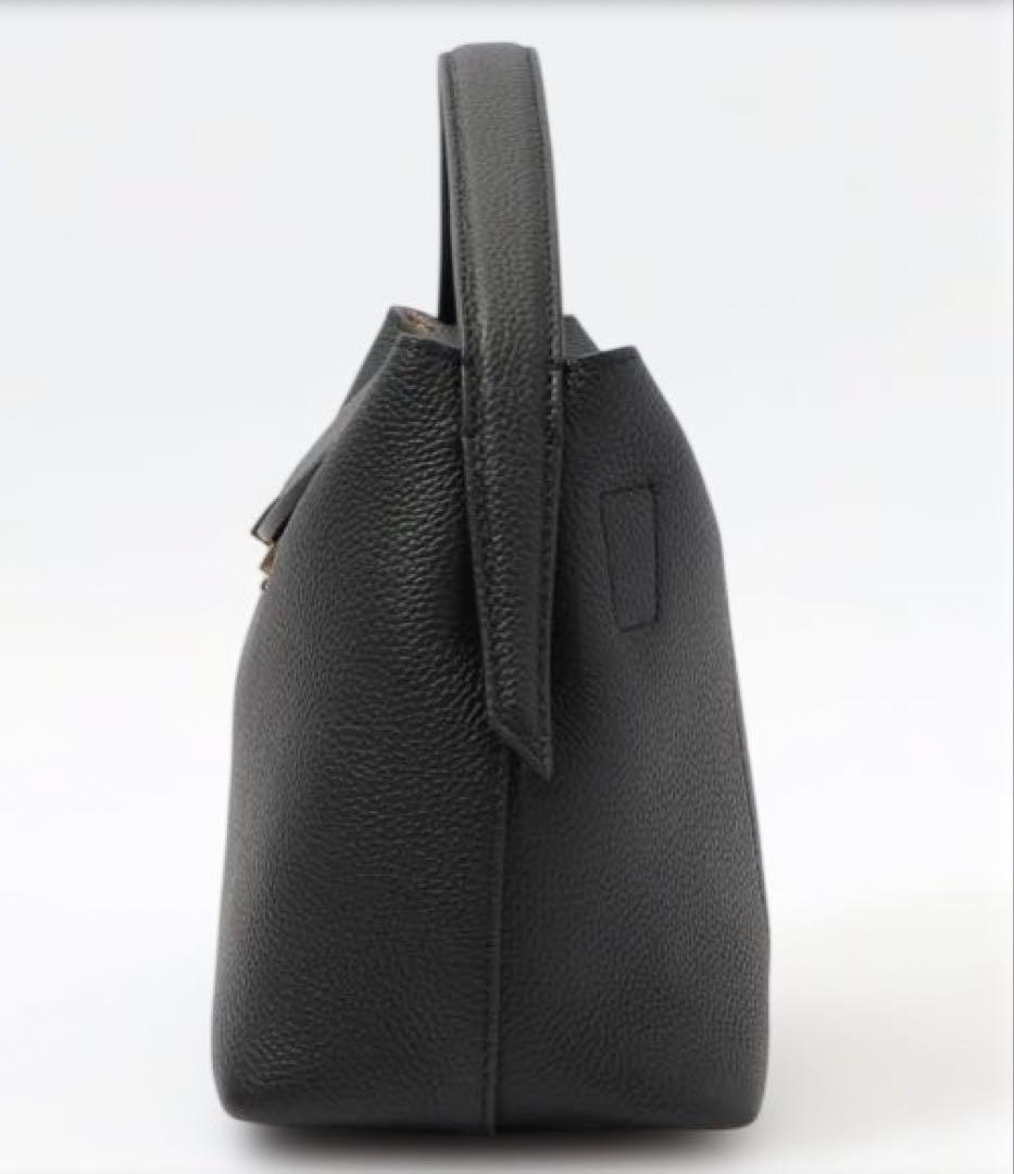 PUNTI. MAGNOLIA ハンドバッグ ブラック