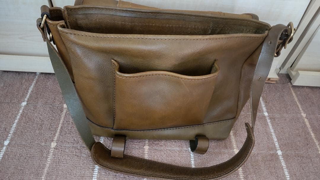 HERZ(ヘルツ) レザーバッグ【れいれい出品】