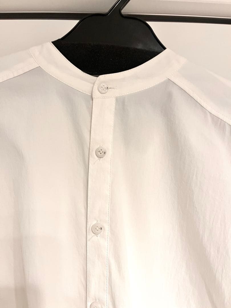 【美品】un3d. PADDING HEM DESIGN SH ホワイト