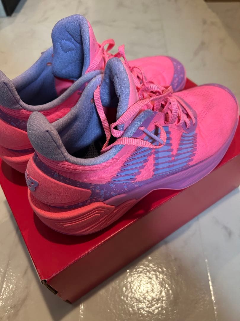 ねこ　two wxy v5 New Balance