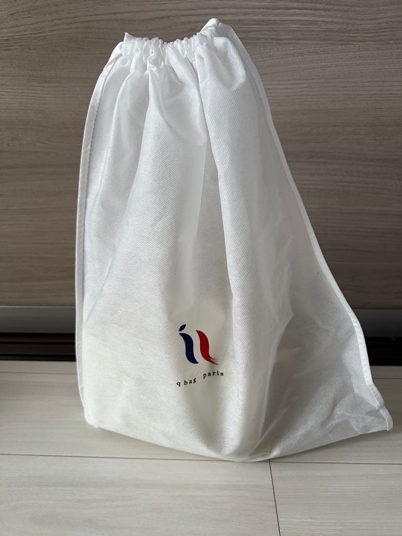 qbag pari 本革バニティバッグ