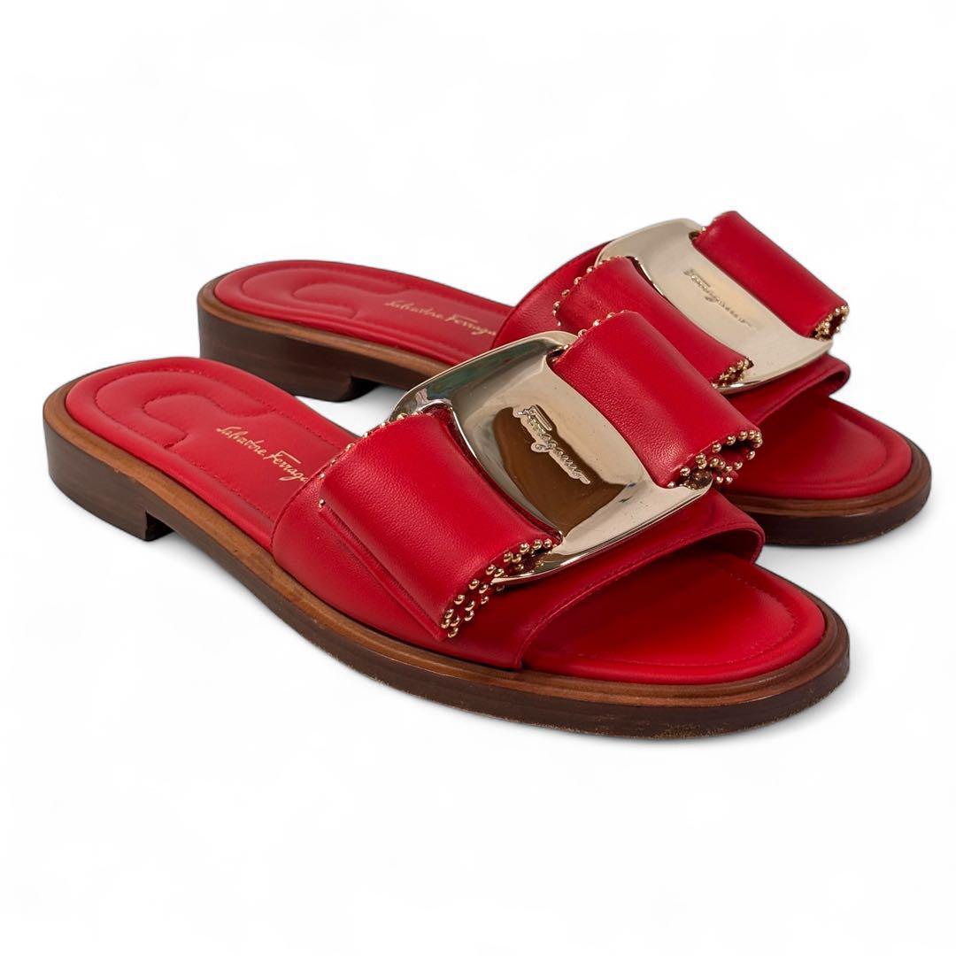 サルヴァトーレフェラガモ 7D 24.5 レザー ヴァラ ビッグリボン レッド