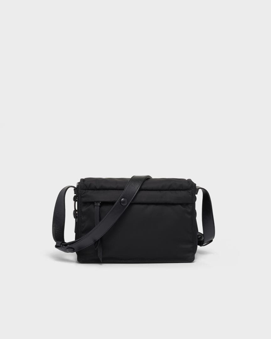 PRADA プラダ　ショルダーバッグ　スモール パデッド Re-Nylon