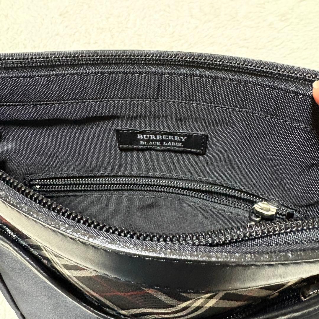 m*i様 バーバリーブラックレーベル　ナイロンショルダー　サコッシュ　ブラックノ