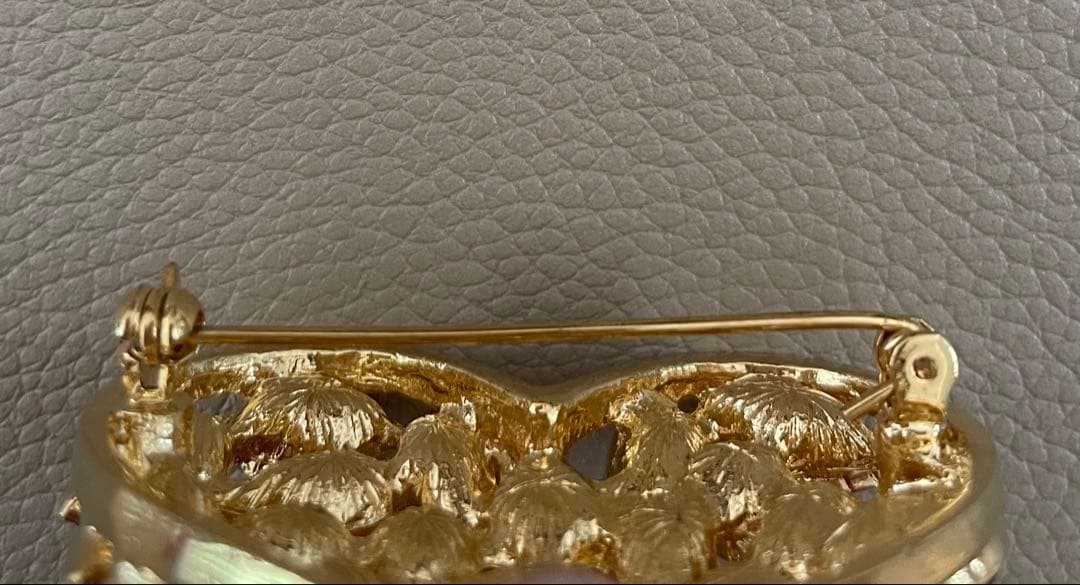 希少 90' ヴィンテージ イヴサンローラン LOVE カラーストーン ブローチ