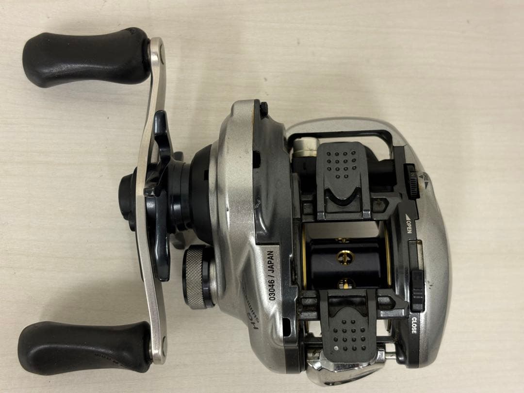 シマノ　13メタニウム　ハイギア　右巻き