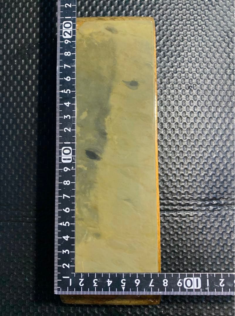 天然砥石　正本山　浅黄　カラス　仕上げ砥石　台付き