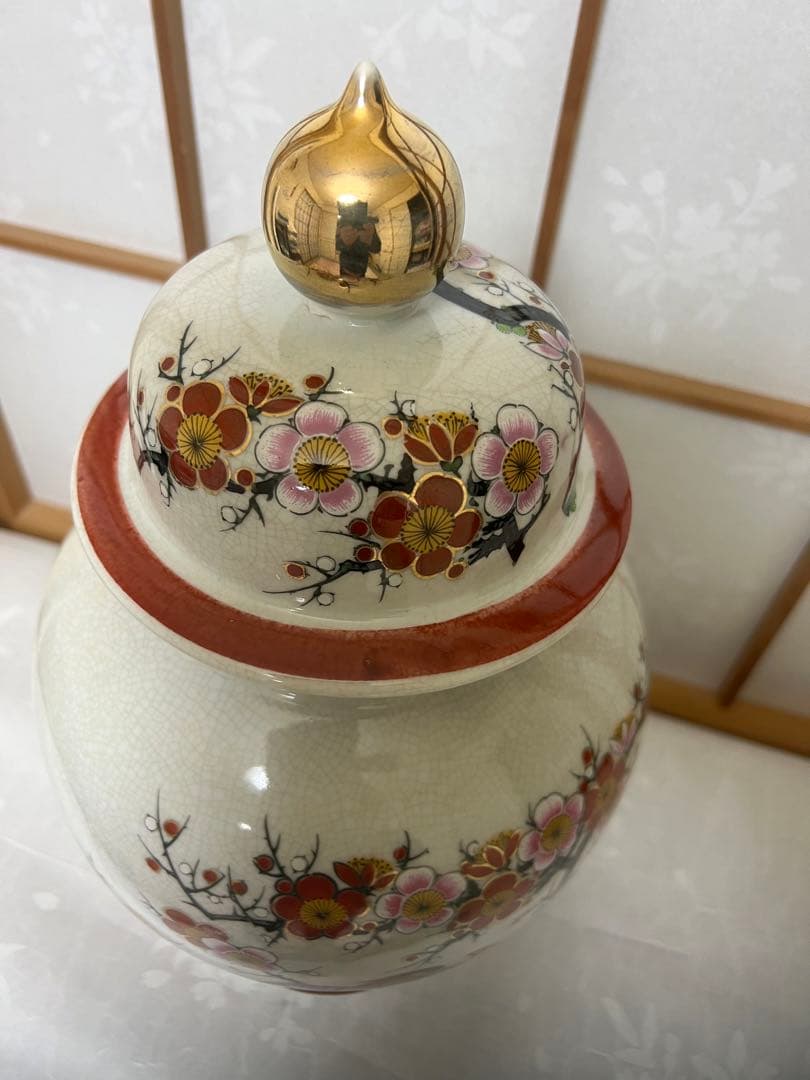 希少品　薩摩焼 壺 沈香壺 花瓶 金彩 芸術品 壺 花瓶 蓋付き高さ410mm