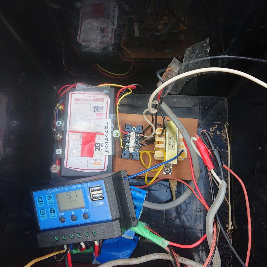 強力電気柵セット、高圧発生装置、ソーラーパネル１０ワット、チャージコントローラー