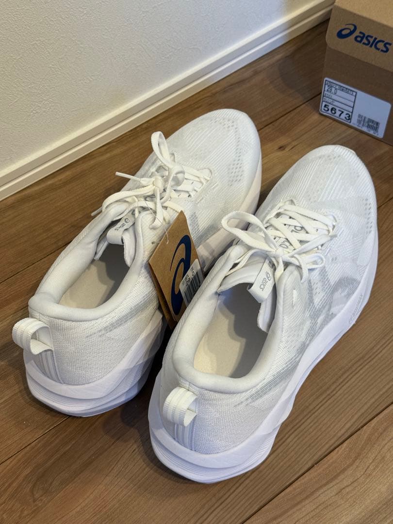 アシックス ノヴァブラスト5 29cm