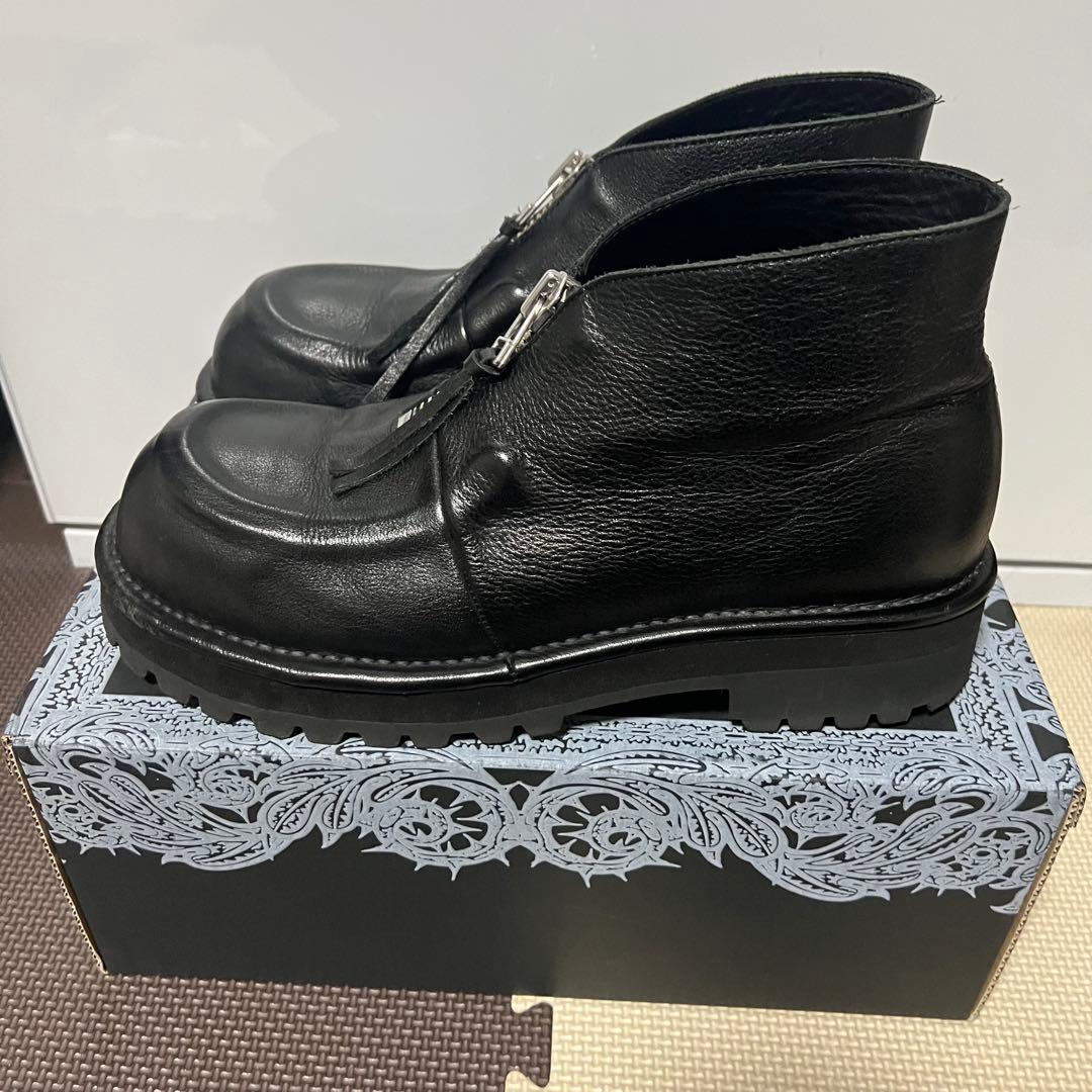 INVISIBLE MOCCA フロントジップブーツ