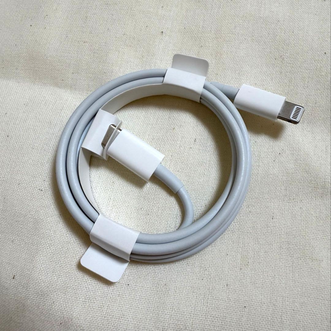 Apple iPhone 13 Pro ゴールド　256GB 箱とケーブル付き