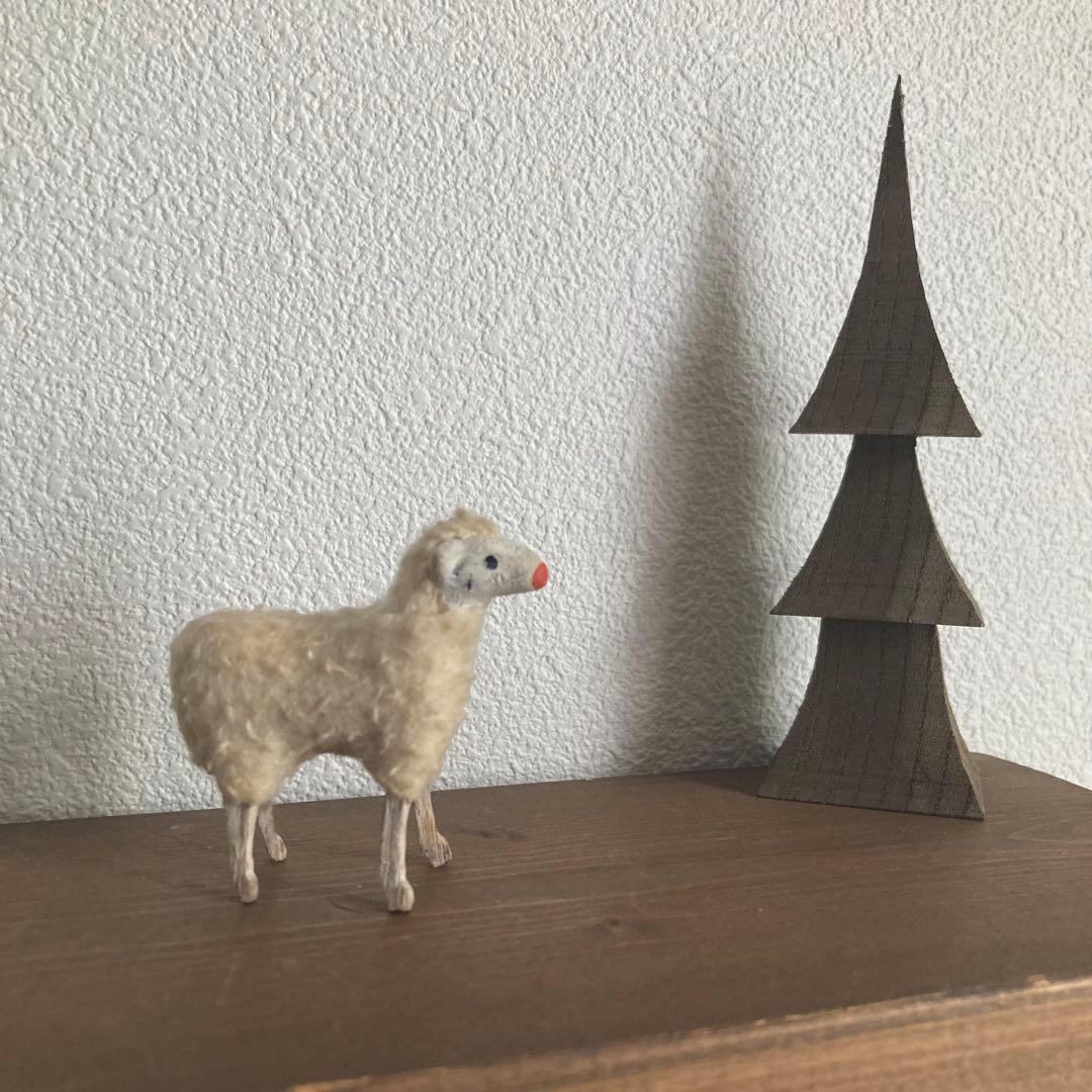 【希少】ドイツアンティーク　儚げな羊さん　B