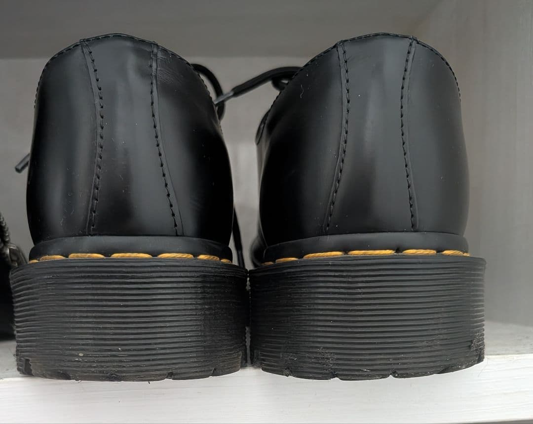 【UK7】Dr. Martens BEX 3ホール