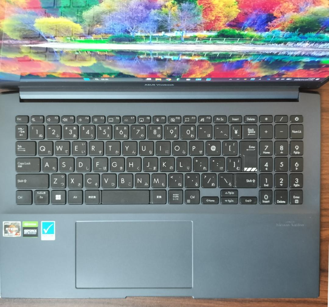 超美品 ASUS Vivobook Pro 15 OLED / GPU搭載モデル