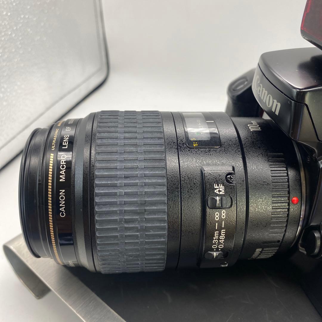 Canonカメラ　レンズ　ストロボ　セルフ