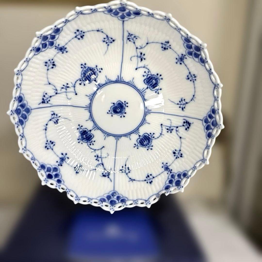 ロイヤルコペンハーゲン　ブルーフルーテッドフルレース　フルーツボウル　サラダ　皿
