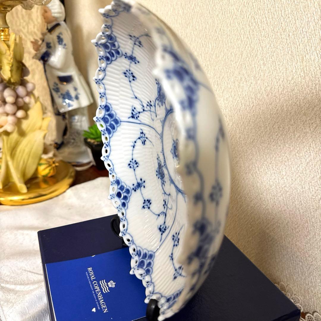 ロイヤルコペンハーゲン　ブルーフルーテッドフルレース　フルーツボウル　サラダ　皿