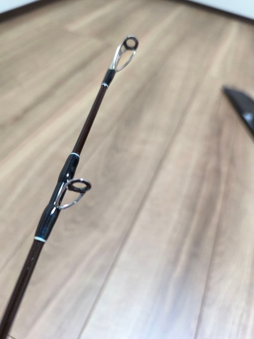 【美品】ツララ ボンバダアグア ミヌアノ64