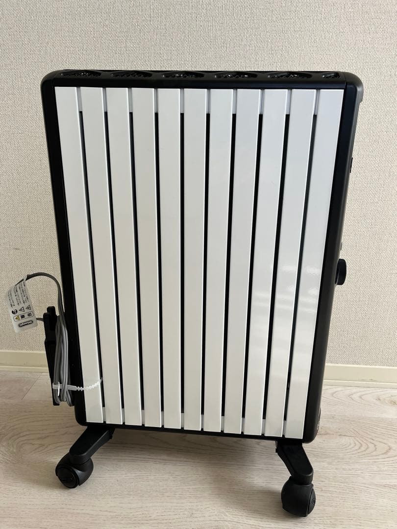 【ほぼ未使用・外箱なし】デロンギ マルチダイナミックヒーターMDHU12-BK