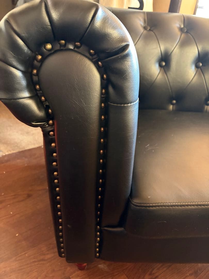 チェスターフィールド2人掛けソファ引取限定IKEAのソファ無料で差し上げます‼️