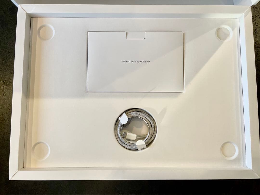 【美品】MacBook Air 15インチ M2 16GB 512GB