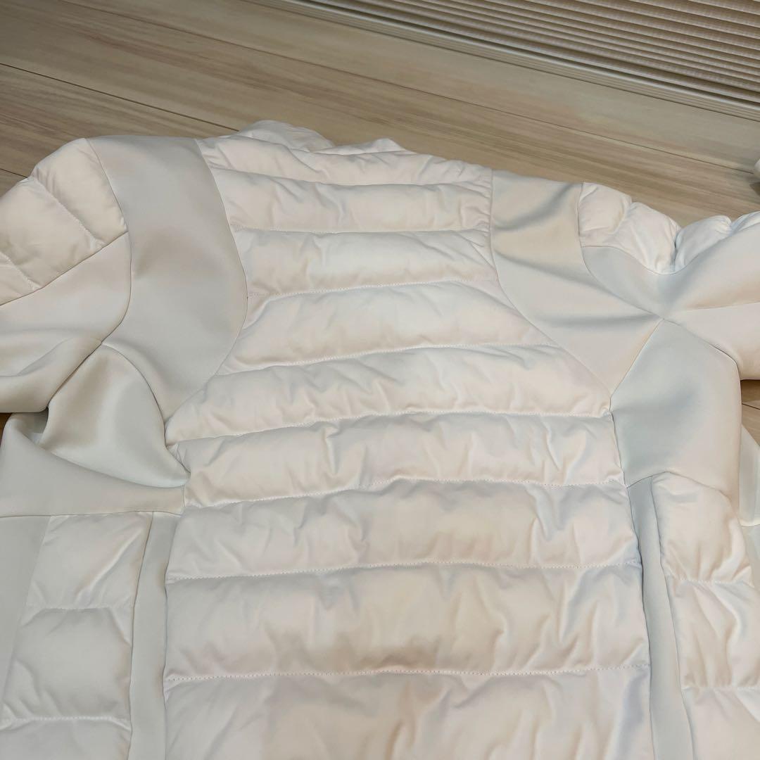 美品　半額以下　ハイブリッド　プレイダウン　サイズM スーパーストレッチ