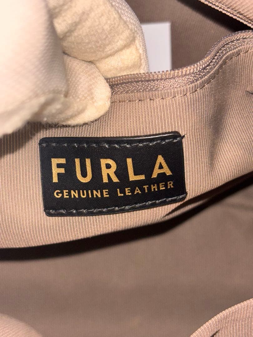 やっちゃん 未使用　FURLA フルラ　パイパー M 2Way