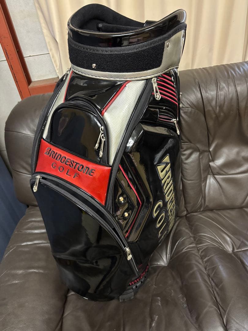 ブリヂストンゴルフ　キャディーバッグ　ツアーモデル　カバー各種つき