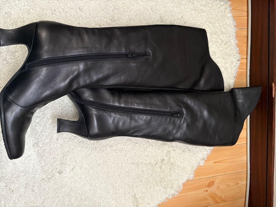 本革　ブラック　ニーハイブーツ 低ヒール