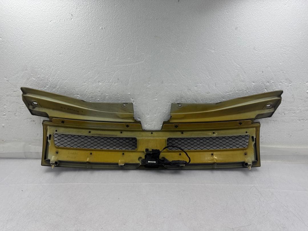 三菱 デリカD5 ローデスト CV5W 純正カメラ付きフロントグリル