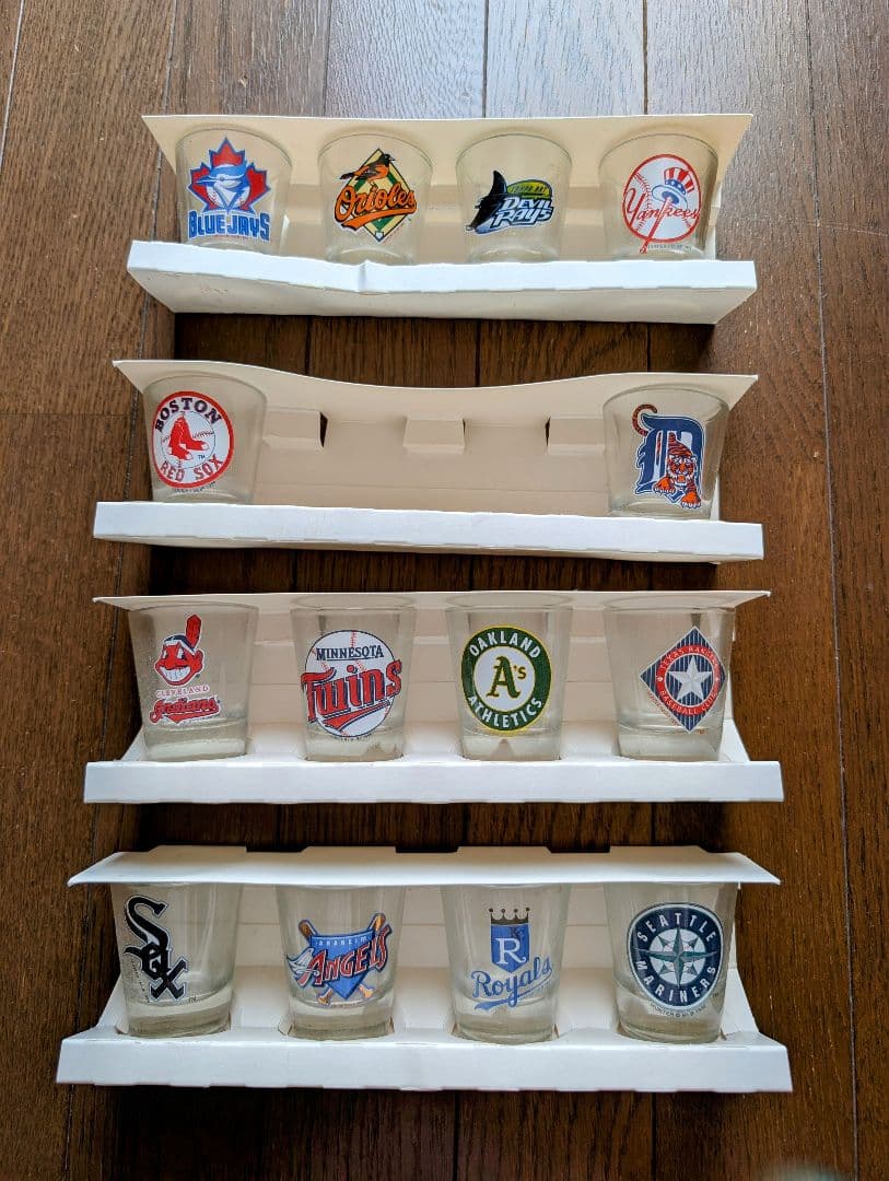 MLBチームロゴ☆グラス14個セット