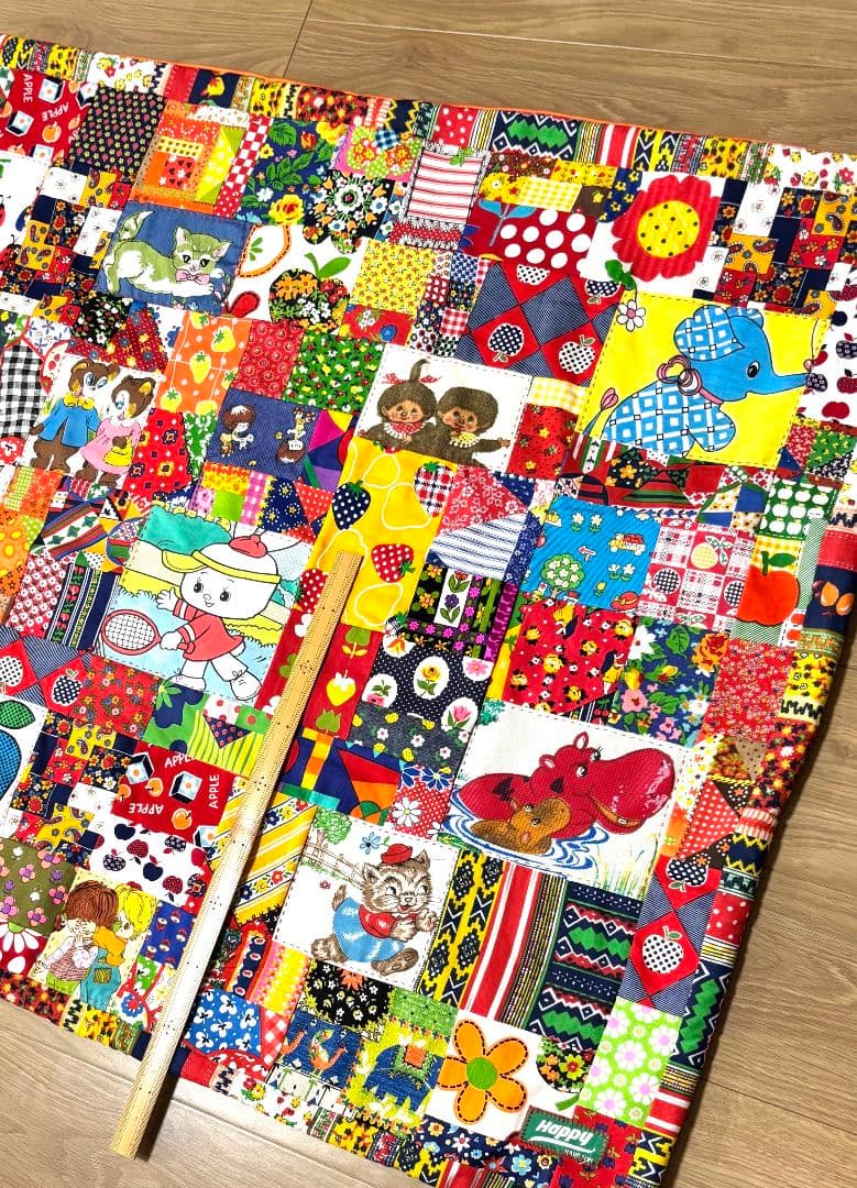 ハンドメイド❇大きめビンテージレトロパッチワーク❇マットと巾着セット