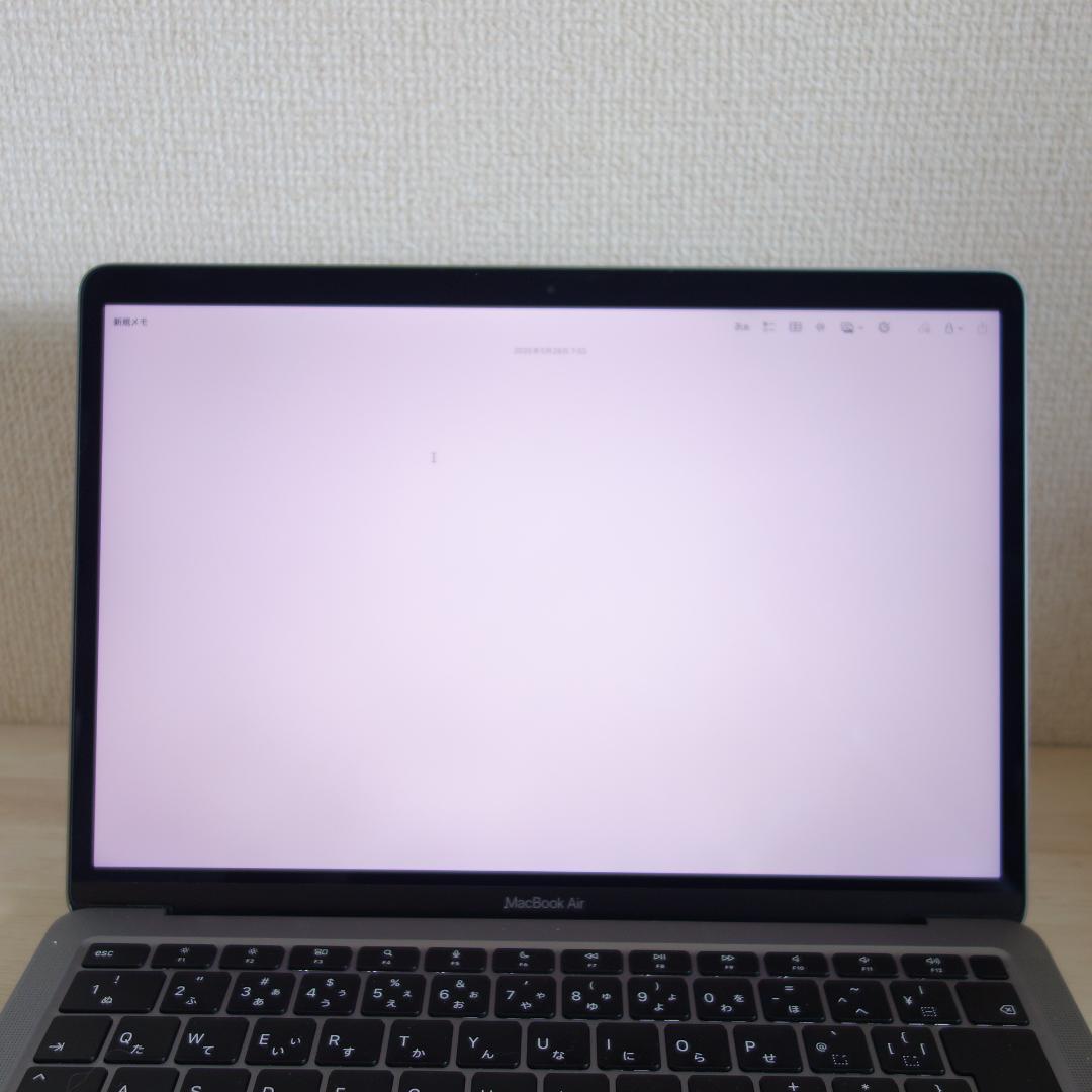 241）MacBook Air 2020　M1/8GB/256GB/13インチ