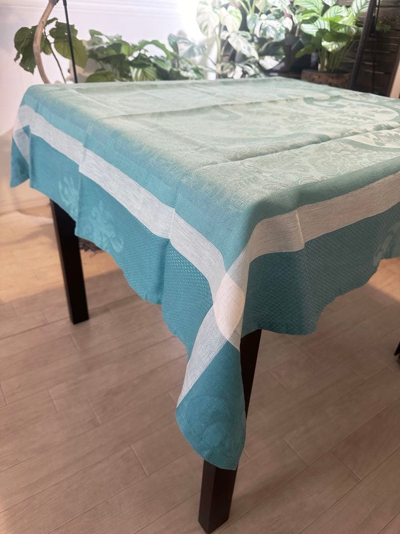 ルジャカールフランセ　テーブルクロス