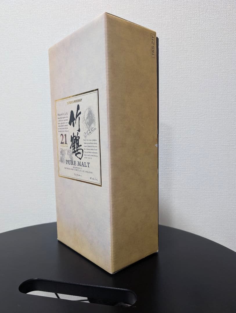 ​【未開栓・旧ラベル】ニッカ 竹鶴 21年 ピュアモルト 700ml 箱付き