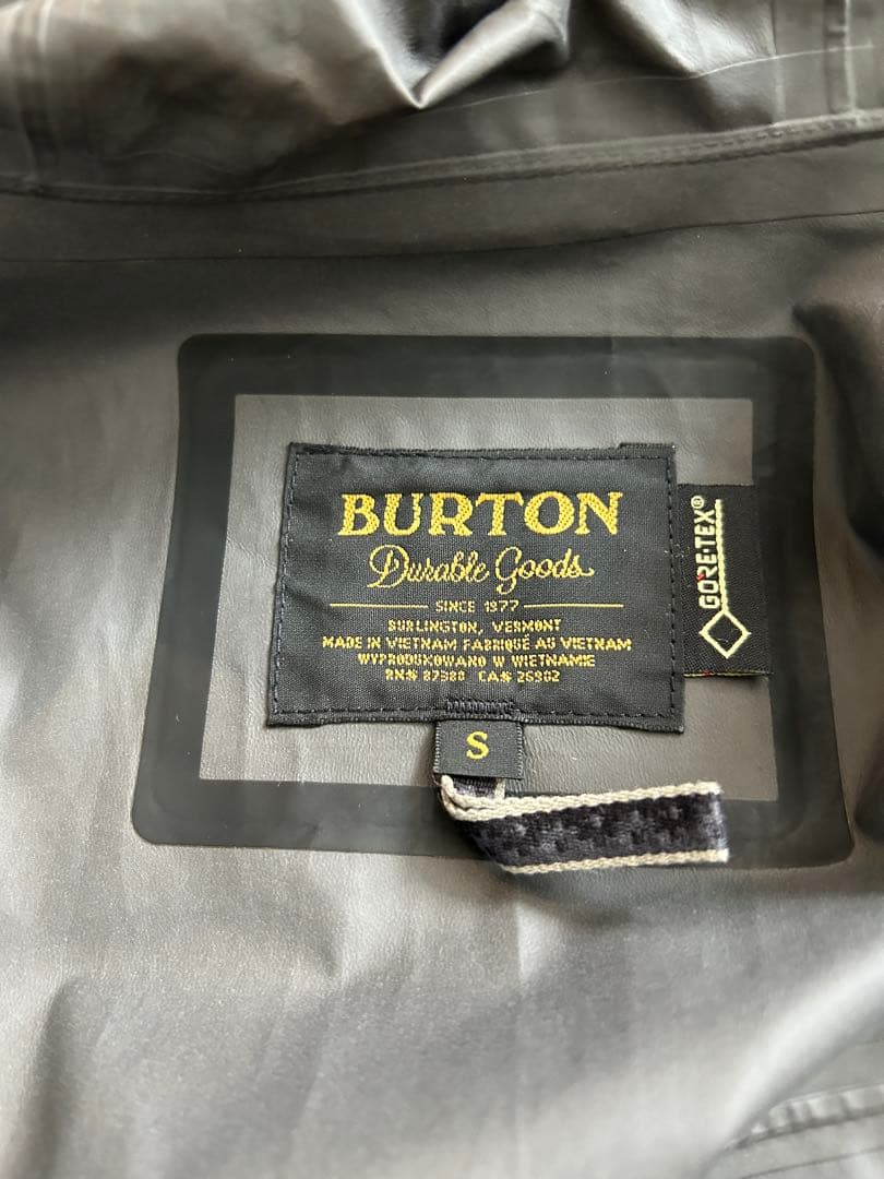 #スキーウェアセール BURTON バートン スキー　スノボー ジャケットS