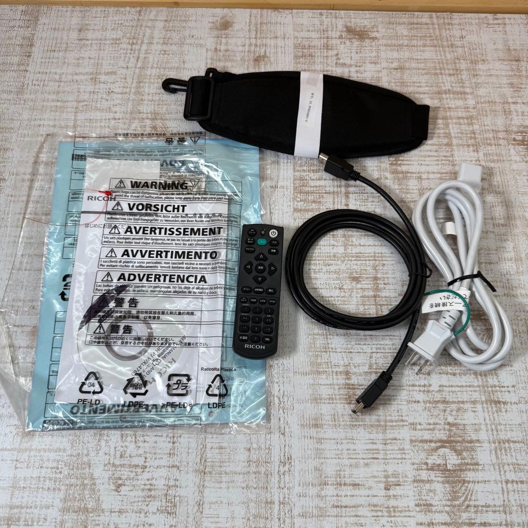 美品　RICOH PJ WXL4760 プロジェクター　会議室　店舗　リコー