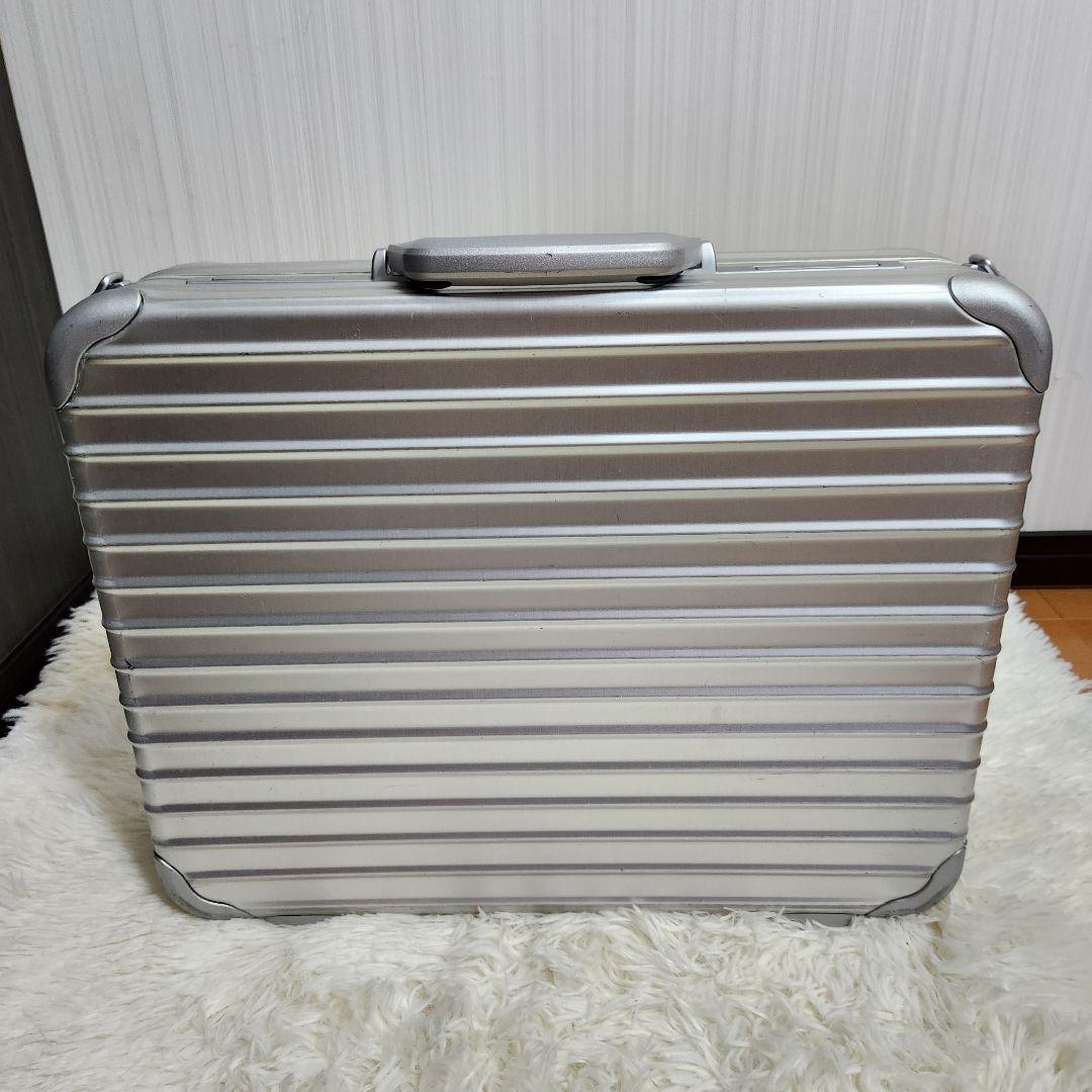 美品 RIMOWA アタッシュケース 17L アルミ シルバー 9001200
