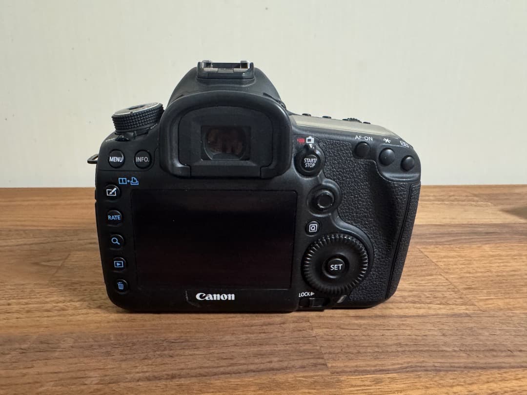 Canon EOS 5D Mark III 本体 バッテリー S16145