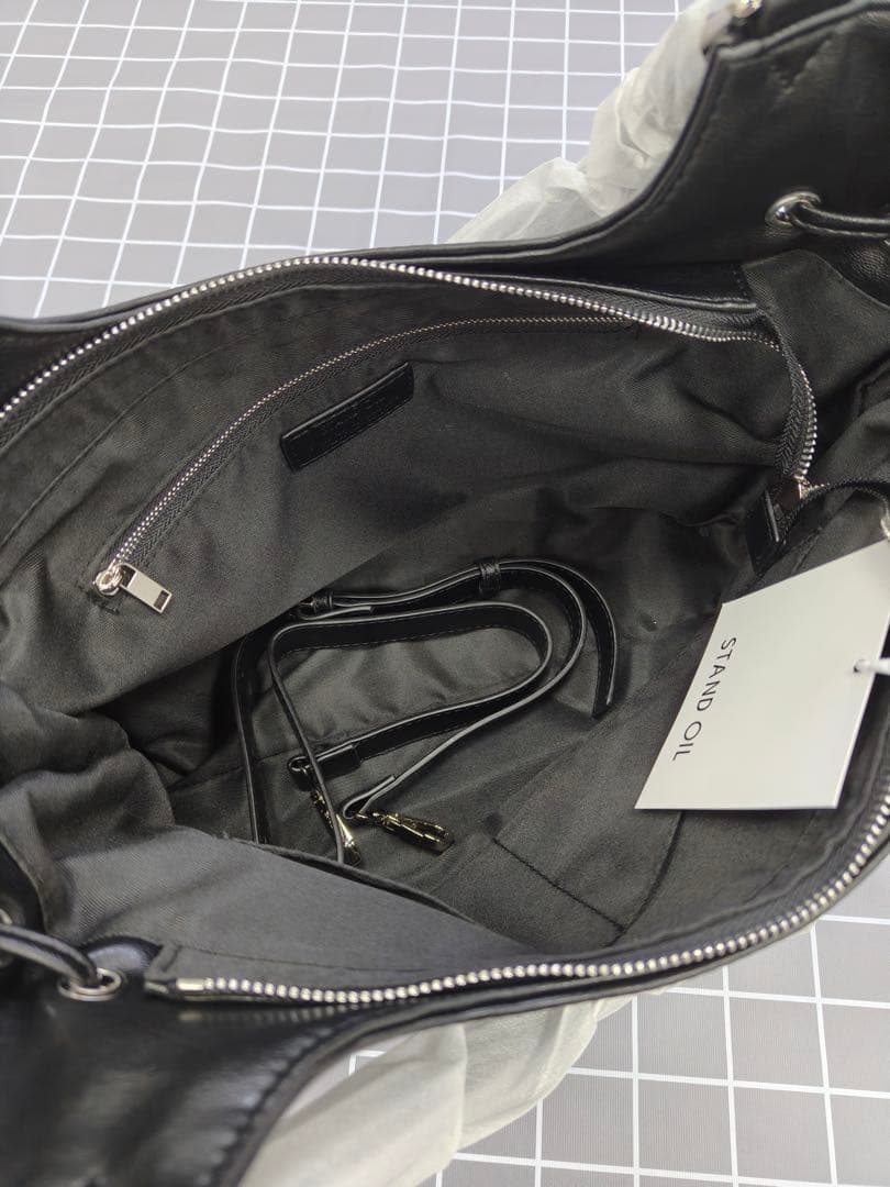 Stand oilブラック ショルダーバッグ