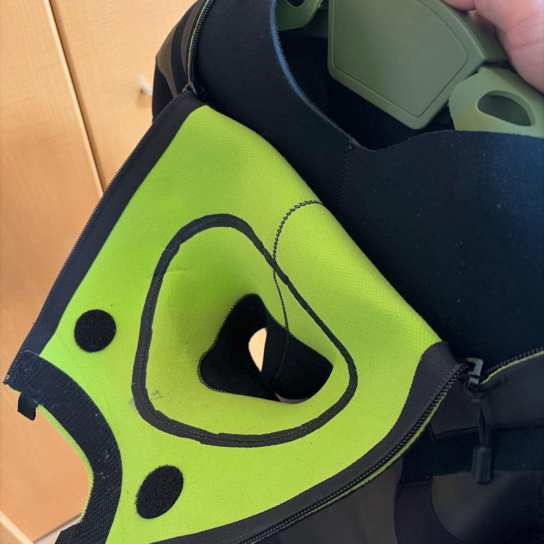 【値下げ中】 BEWET セミドライ ウェットスーツ　ML