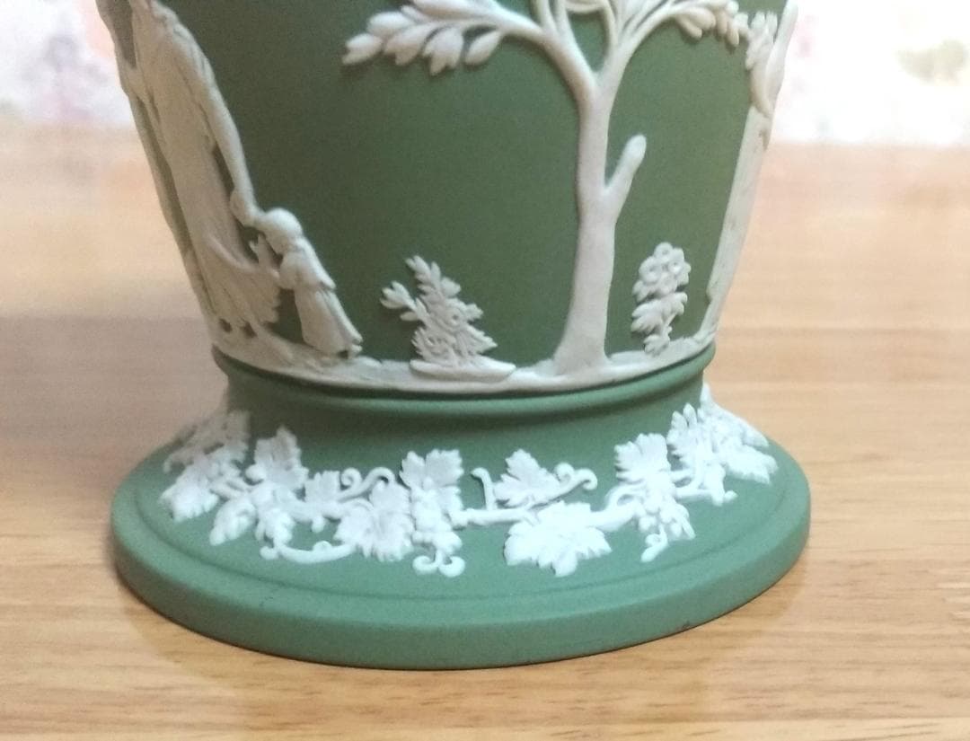 ★ウエッジウッド　ジャスパー　セージグリーン　花瓶　香炉★