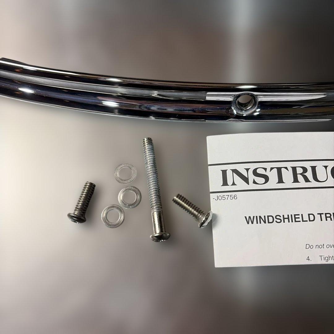 ハーレー純正 ウインドシールドトリム 14年以降 ツーリングモデル