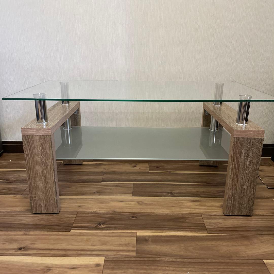 ガラス天板のセンターテーブル