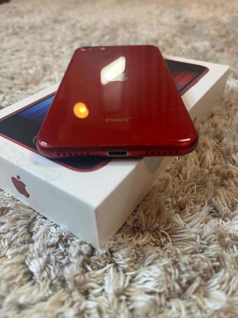 Apple iPhone SE (第3世代) レッド　128GB